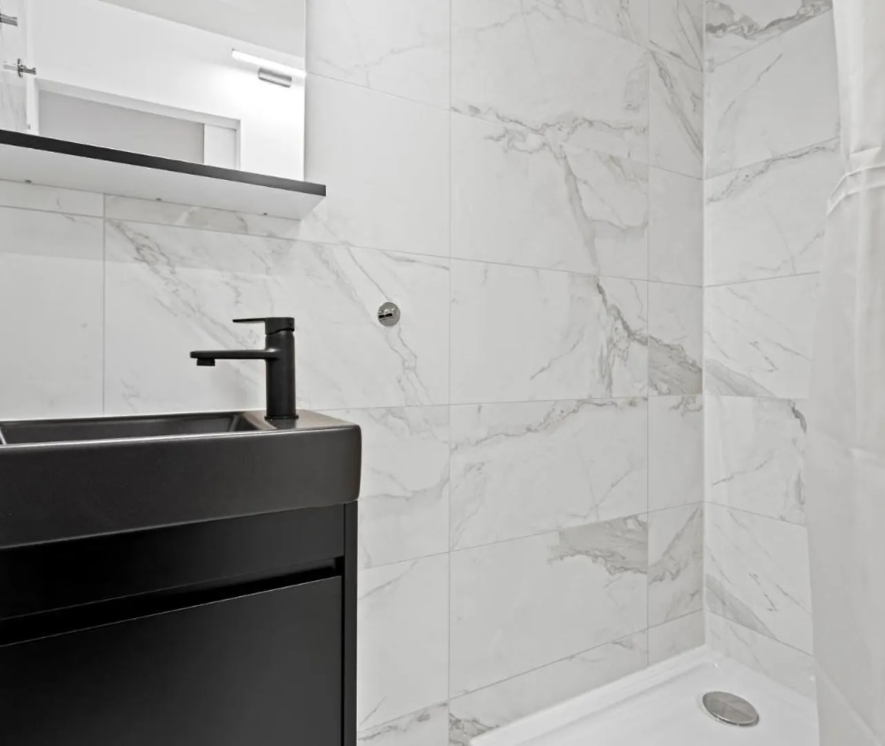 Cozy City Apartment - 15 Min To City-Centre - Contactless 24H Check-In Vienna