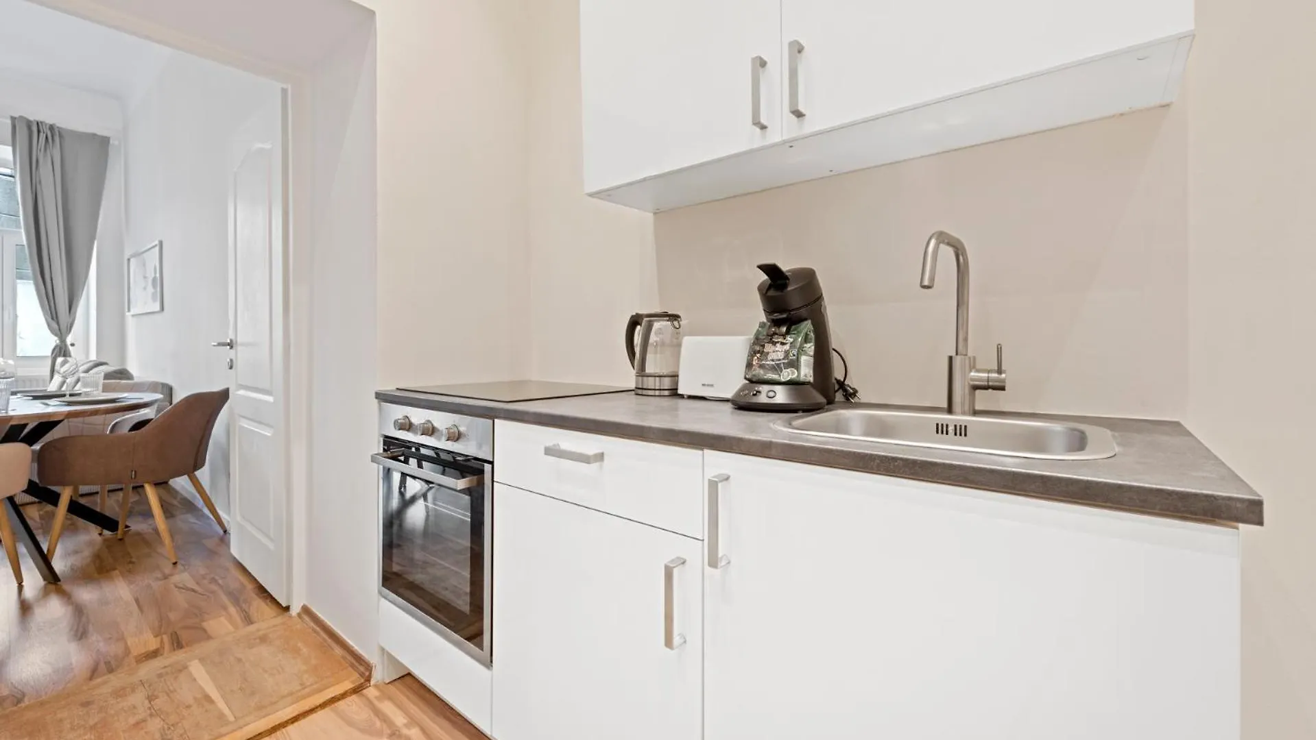 Cozy City Apartment - 15 Min To City-Centre - Contactless 24H Check-In Vienna Austria